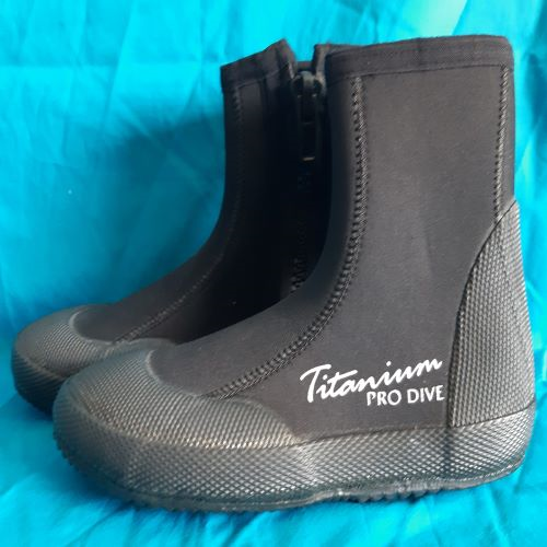 7mm Titanium Boots